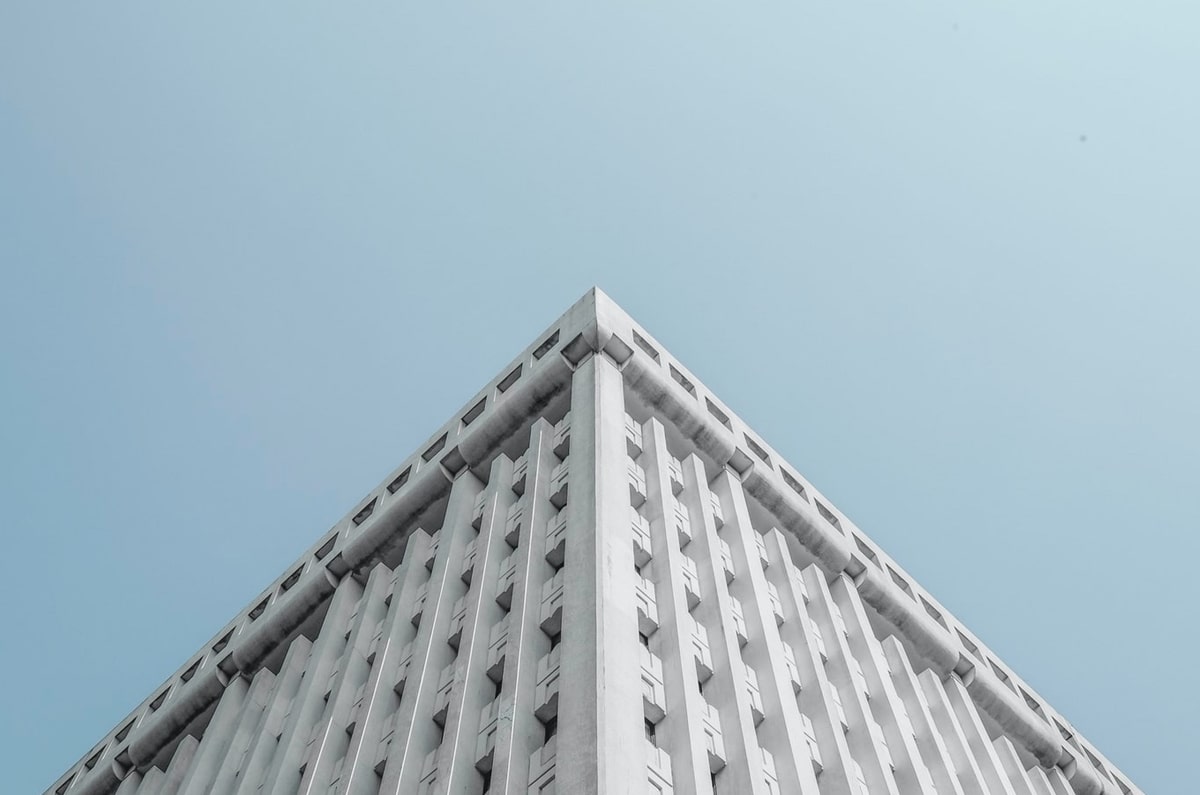 4胜1平仍下课！卡里克被豪门算死，图赫尔才是曼联那枚止痛药