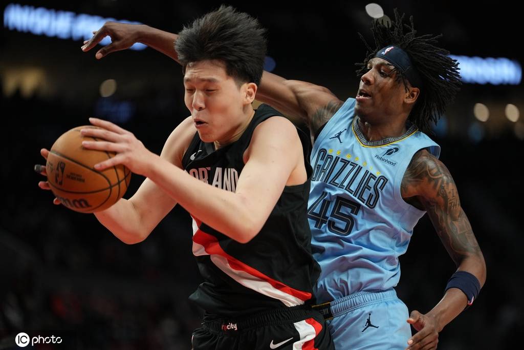 0出手!杨翰森再战灰熊遭3分半魔咒 1篮板1失误3犯规